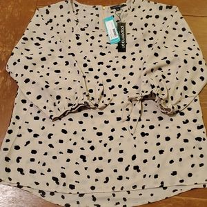NWT Printed blouse